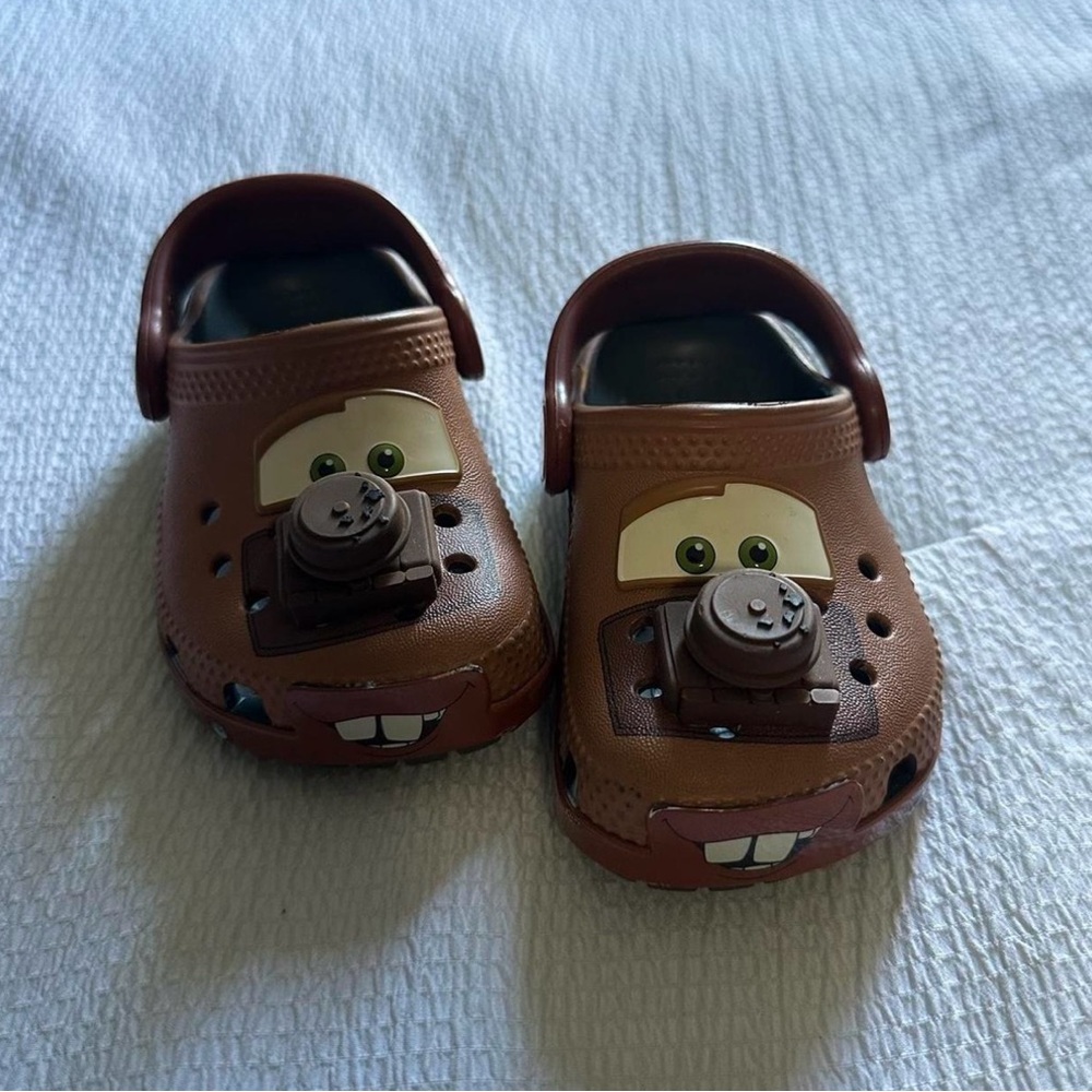 Tow mater crocs c5
